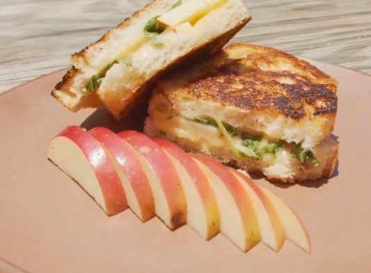 Apple and Gouda Grilled Cheese